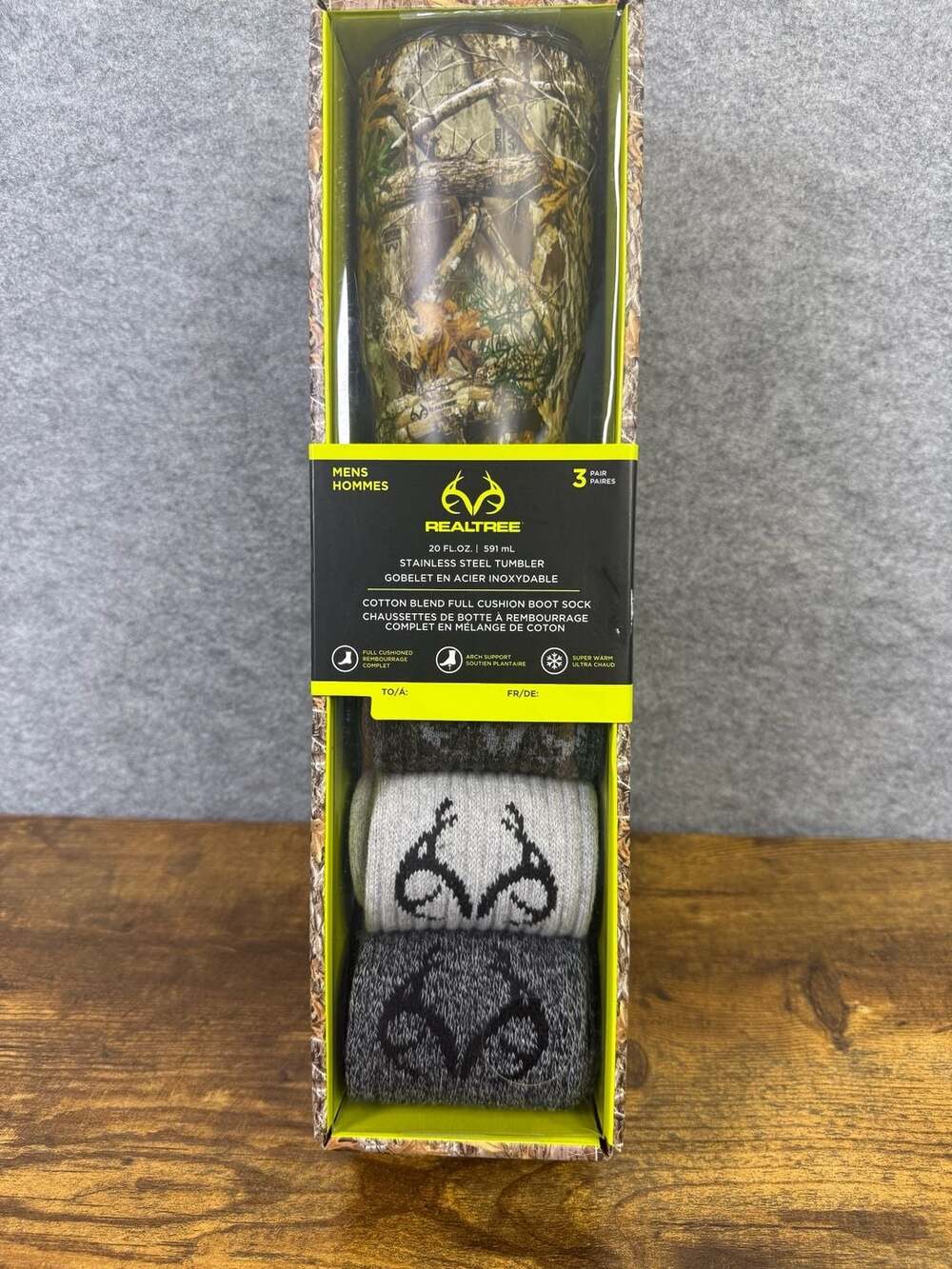 Realtree Tumbler And Boot Sock Gift Set Size 6-12